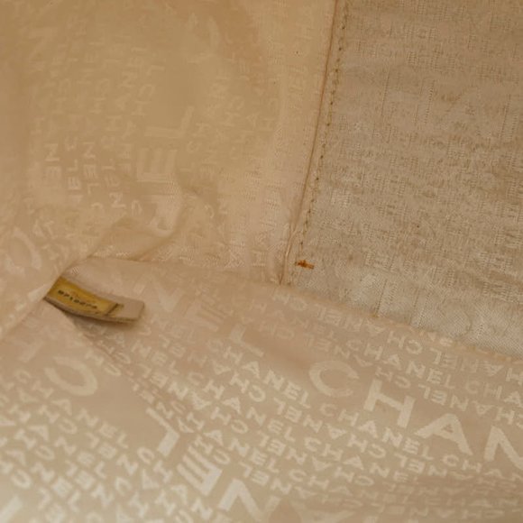 CHANEL Pink Canvas Logo Tote Bag - Picture 5 of 10